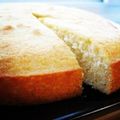 Yogurt cake and Roasted caviar lemon powder 🌱🍋

A simple cake, easy to make, and which delights children and adults of course.

Ingredients :
- 1 Greek-style yogurt
- 2 yoghurt doses of sugar
- 3 yoghurt doses of flour
- 3/4 dose sunflower oil yoghurt
- 3 eggs
- 1/2 sachet baking powder
- 1 teaspoon of Roasted Lemon Caviar Powder.
- 1 apple

Preperation :
1- peel the apple, cut it into cubes.
2- mix all the ingredients except apple and powder
3- add the apple, then the Roasted Lemon Caviar Powder. Leave to rest for 15 mins.
4- put parchment paper in a mold, remix the ration preparation well, and pour it into the mold.
5- preheat the oven to 180° for 20min
6- put in the oven for 30min

NB: Roasted Lemon Caviar Powder is a new product, with an extraordinary aroma. You can find it in your favorite delicatessen, or on our website www.lacasadelimon.com

#gourmetvalencia
#finefood
#goodfood
#recipe
#recetas
#foodart
#instagood
#cooking
#delicatessen
#gourmet 
#pasteleria
#cocktail
#cocteleria
#cocinagourmet
#citroncaviar
#fingerlime